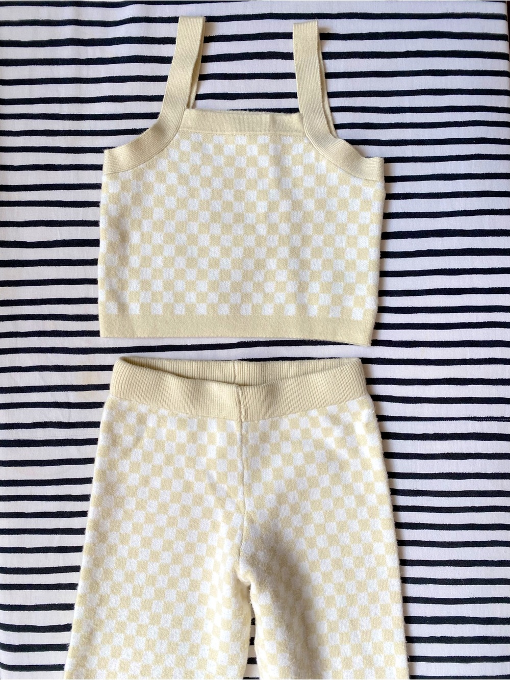 Rylee + Cru girls 6-7yr 
Butter Yellow checkerboard set